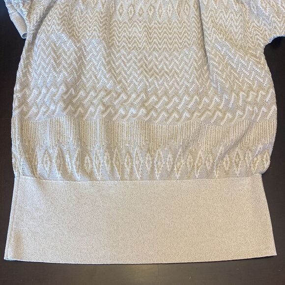 White House Black Market Knit Cream Gold Sparkle Cold Shoulder Sweater Sz Large - Picture 11 of 13